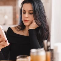 Ψηφιακή αποτοξίνωση: Λιγότερος χρόνος στο κινητό με 10 βήματα