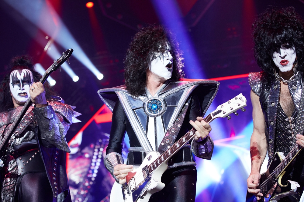 Kiss: Πέθανε ο «Spaceman», Έις Φρίλι