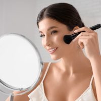 7 τρόποι για να μετατρέψετε το καθημερινό σας μακιγιάζ σε βραδινό