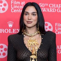 Η nail artist της Dua Lipa αποκάλυψε τις πιο hot τάσεις στα νύχια
