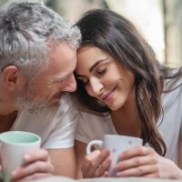 Σχέσεις με διαφορά ηλικίας: 7 επιστημονικά δεδομένα