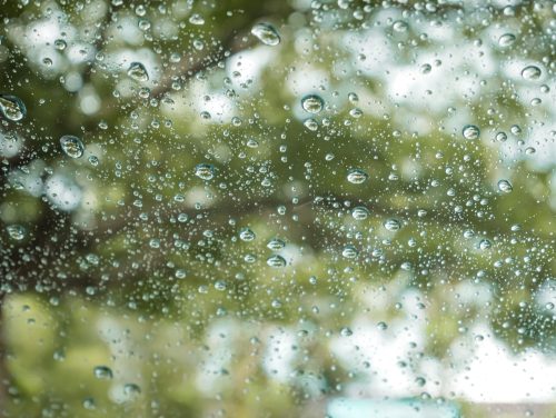 Kαιρός: Βροχές, καταιγίδες, βοριάδες και αφρικανική σκόνη