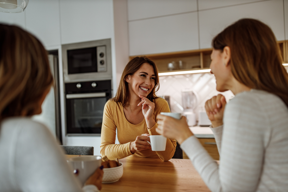 Η λέξη-παγίδα που βάζει τέλος στη φιλία