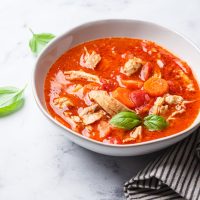 Κοτόσουπα με γλυκιά πάπρικα