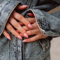 Αυτά είναι τα πιο hot χρώματα στα νύχια για τον Νοέμβριο