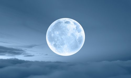 «Beaver Moon»: Δείτε την «πανσέληνο του κάστορα», το μεγαλύτερο φεγγάρι της χρονιάς