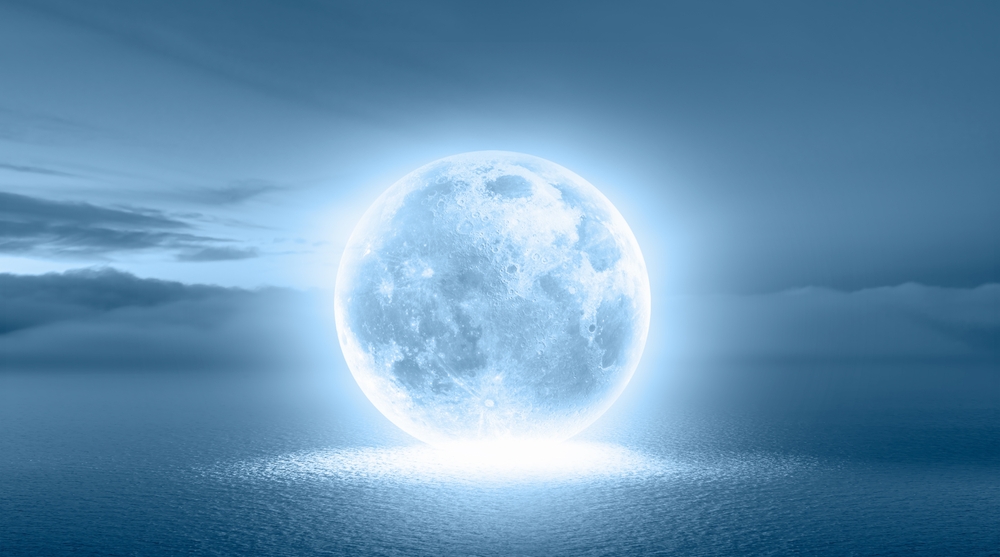Ζώδια: Μη χάσετε τις ευκαιρίες που φέρνει η Υπερπανσέληνος