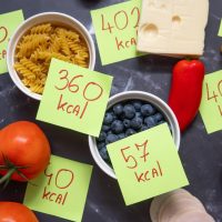 Θερμίδες: Πόσες να μειώσεις για να αποφύγεις καρδιακές παθήσεις και διαβήτη