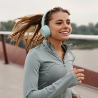 Τρέξιμο με καλύτερη διάθεση, όταν ακούμε ρυθμική μουσική