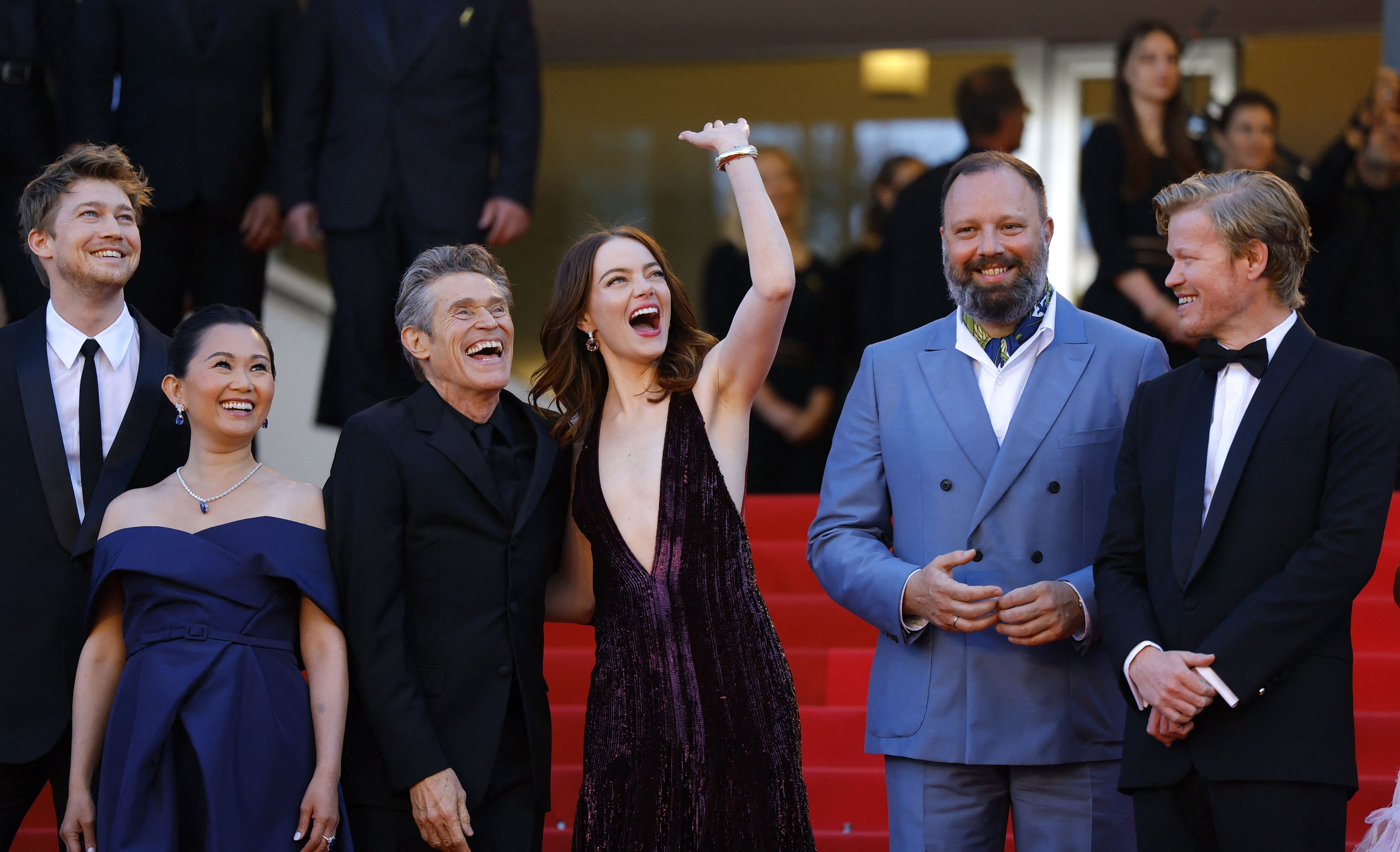 Γιώργος Λάνθιμος και Τζέσι Πλέμονς σε μια σπάνια συνέντευξη για το Bugonia