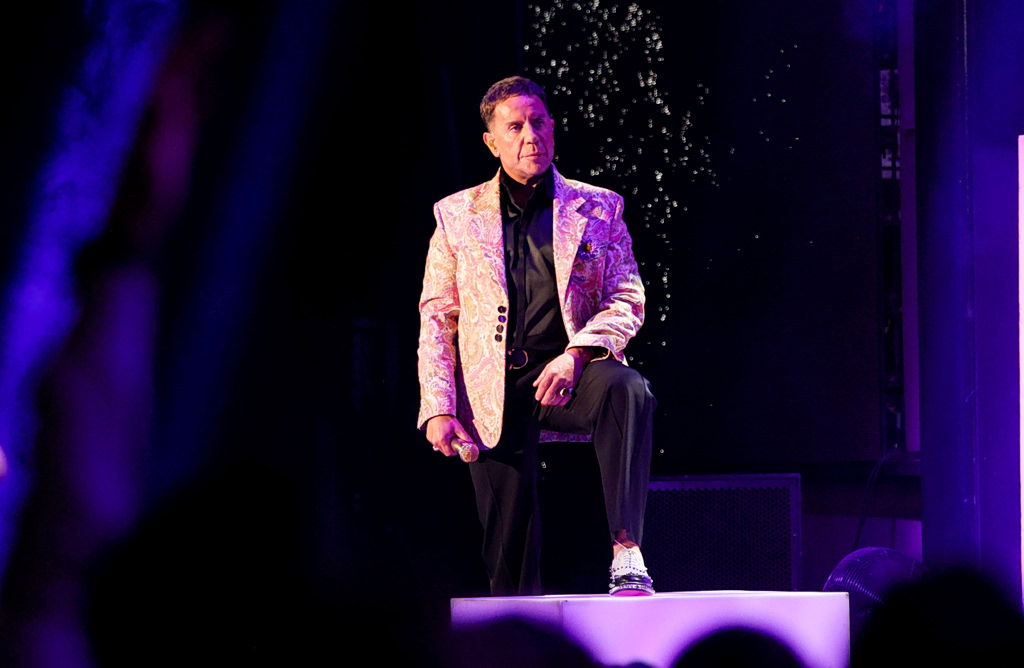 Γιώργος Μαζωνάκης: Τι απαντά στη μήνυση για κακοποίηση