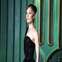 Αριάνα Γκράντε: Σταματήστε να σχολιάζετε τους άλλους