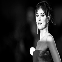 Ντακότα Τζόνσον: «Κάποιοι χρηματοδότες ταινιών είναι πραγματικά σκοτεινοί»