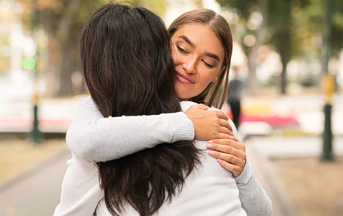 Φίλος ή… θεατής; Πώς να ξεχωρίσεις ποιος σε στηρίζει πραγματικά