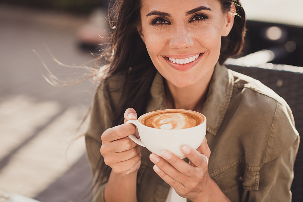 Καφεΐνη: Τα οφέλη της το πρωί