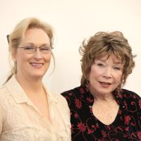 Η 91χρονη Σίρλεϊ ΜακΛέιν αποκαλύπτει το μυστικό της μακροζωίας