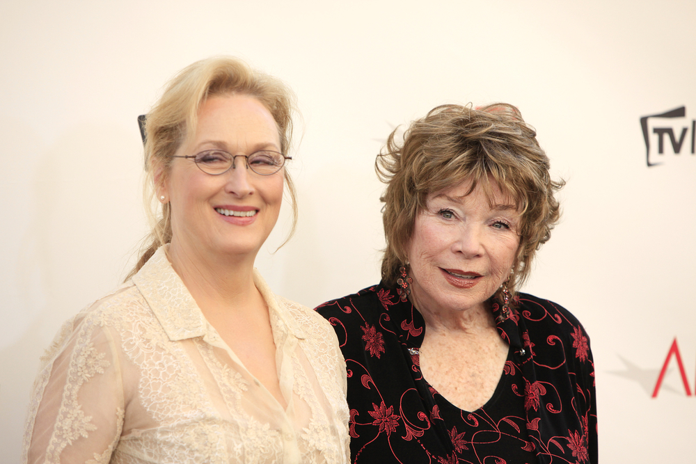 Η 91χρονη Σίρλεϊ ΜακΛέιν αποκαλύπτει το μυστικό της μακροζωίας