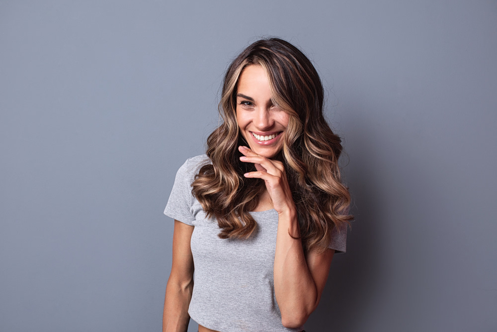 Ακόμα και το «fake» χαμόγελο, μας κάνει καλό