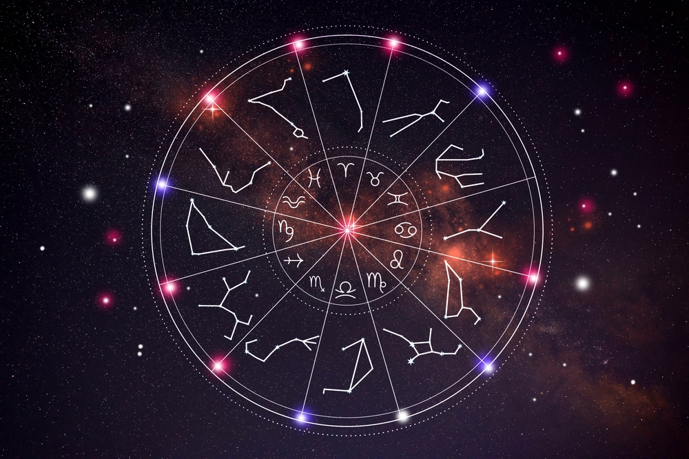 Ζώδια σήμερα [9/12/25]: Εντάσεις που θα σε βγάλουν από τα ρούχα σου