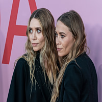 Olsen tuck: Το εύκολο και αβίαστο χτένισμα που κάνουν όλα τα it girls