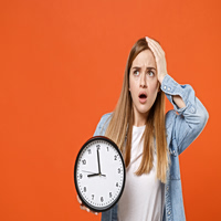 «Χρονική τύφλωση» ή αγένεια: Γιατί καθυστερούμε;