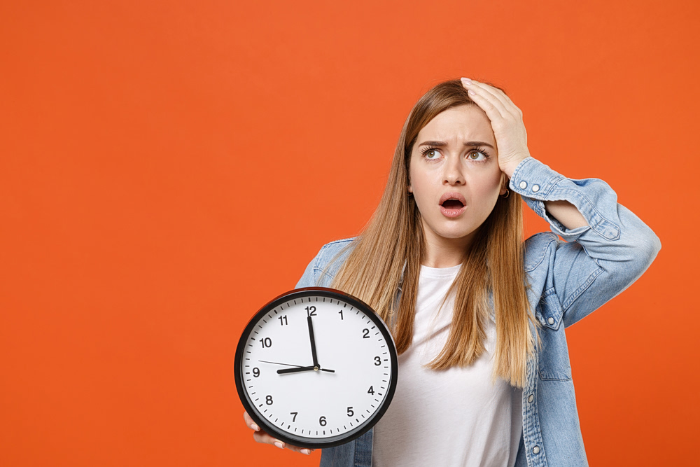 «Χρονική τύφλωση» ή αγένεια: Γιατί καθυστερούμε;