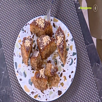 Αφράτη καρυδόπιτα