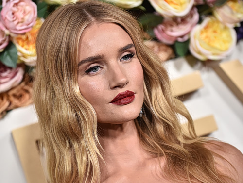 Rosie Huntington-Whiteley: Τα μυστικά του skincare της