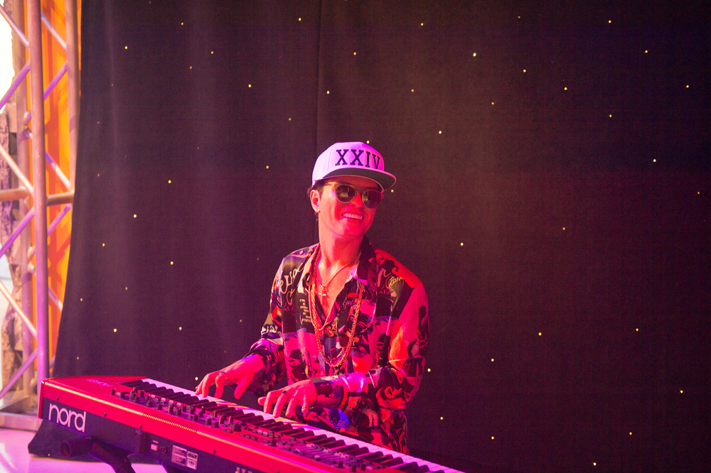 Μπρούνο Μαρς: Έτοιμος για παγκόσμια περιοδεία από τον Απρίλιο