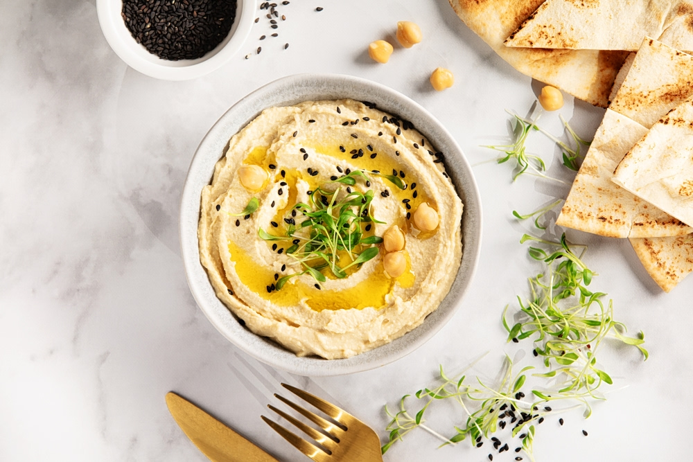 Έμπνευση η μεσογειακή διατροφή: 3 +1 υγιεινά και χορταστικά σνακ