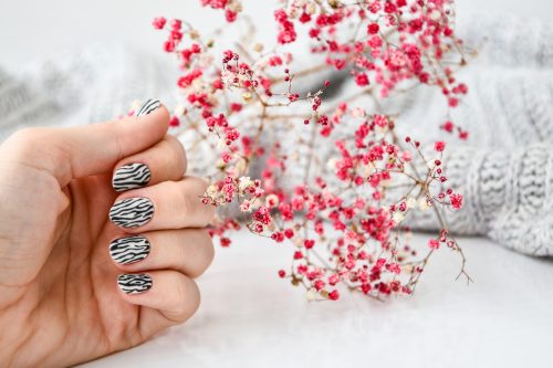 Animal print nails: Τα nail designs που πρέπει να κάνετε screenshot