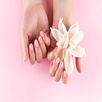 Pale pink ballet slipper nails: Το μίνιμαλ μανικιούρ που θα υιοθετήσουμε σίγουρα