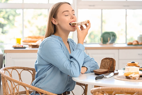 Πρωινό: Γιατί δεν πρέπει να περιέχει πολλή ζάχαρη;