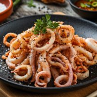 Τραγανά τηγανητά καλαμαράκια