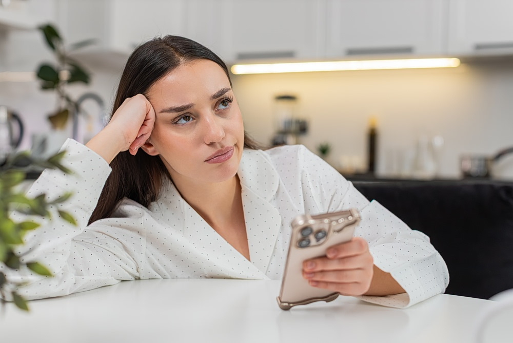 Offline mode: Είναι η λύση για να νιώσετε πιο ευτυχισμένοι και λιγότερο αγχωμένοι;