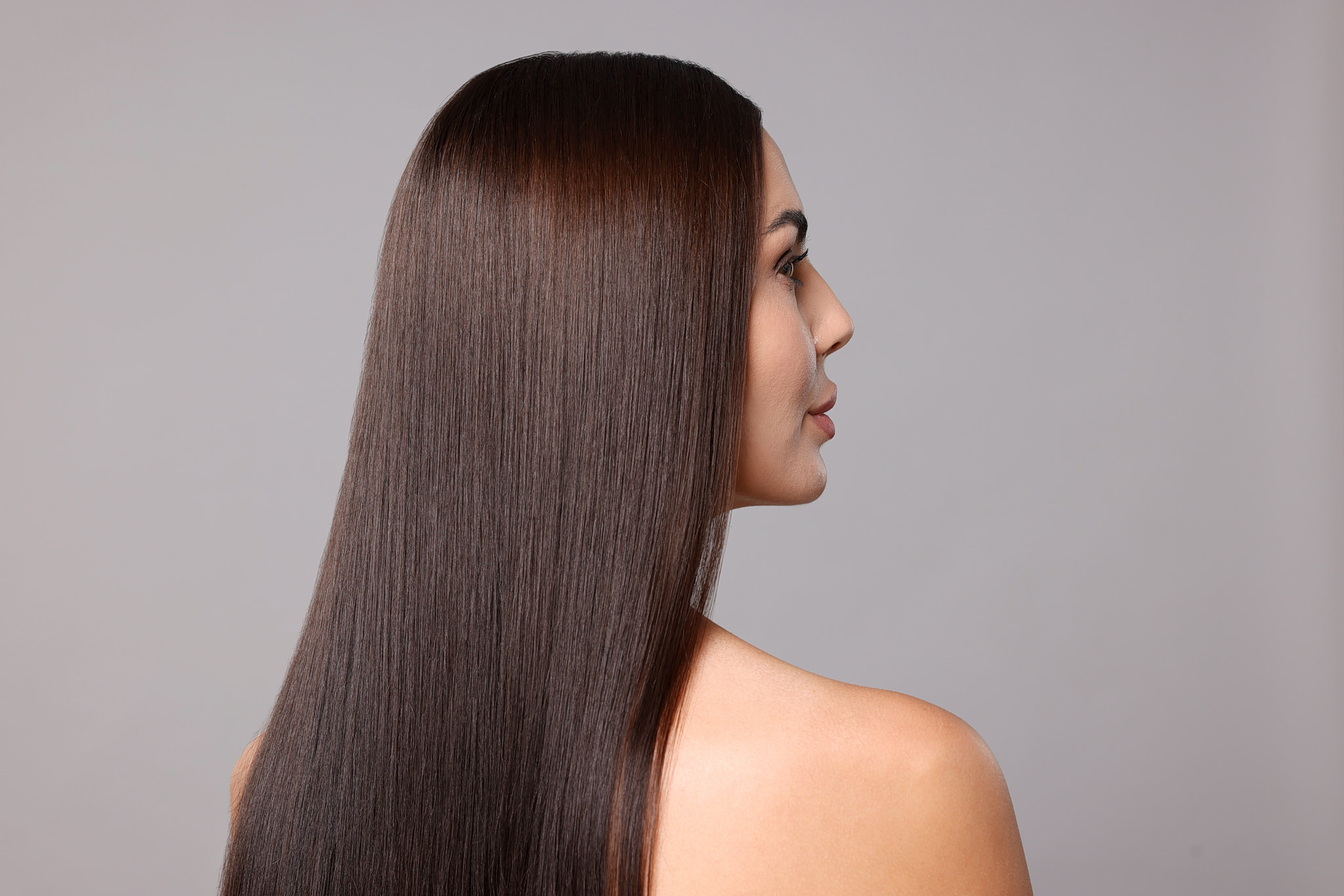 Ash brown: Το απόλυτο spring/summer hair color trend | Vita.gr