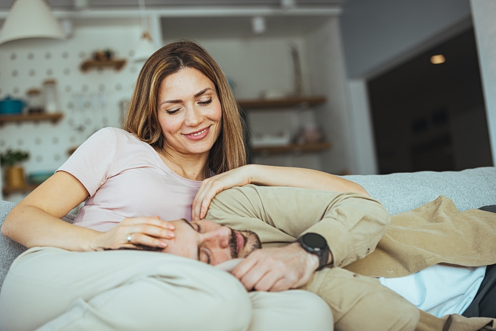 Ενσυνειδητότητα: Αφιερώστε μόλις 10 λεπτά μόνο στον σύντροφό σας & δείτε τι θα συμβεί