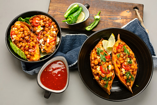 Γλυκοπατάτες γεμιστές με ρεβύθια