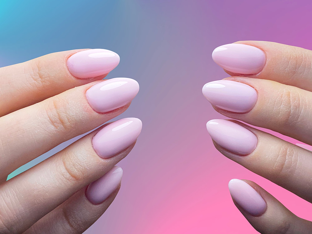 Αυτά είναι τα 4 πιο κομψά nail trends αυτήν τη στιγμή