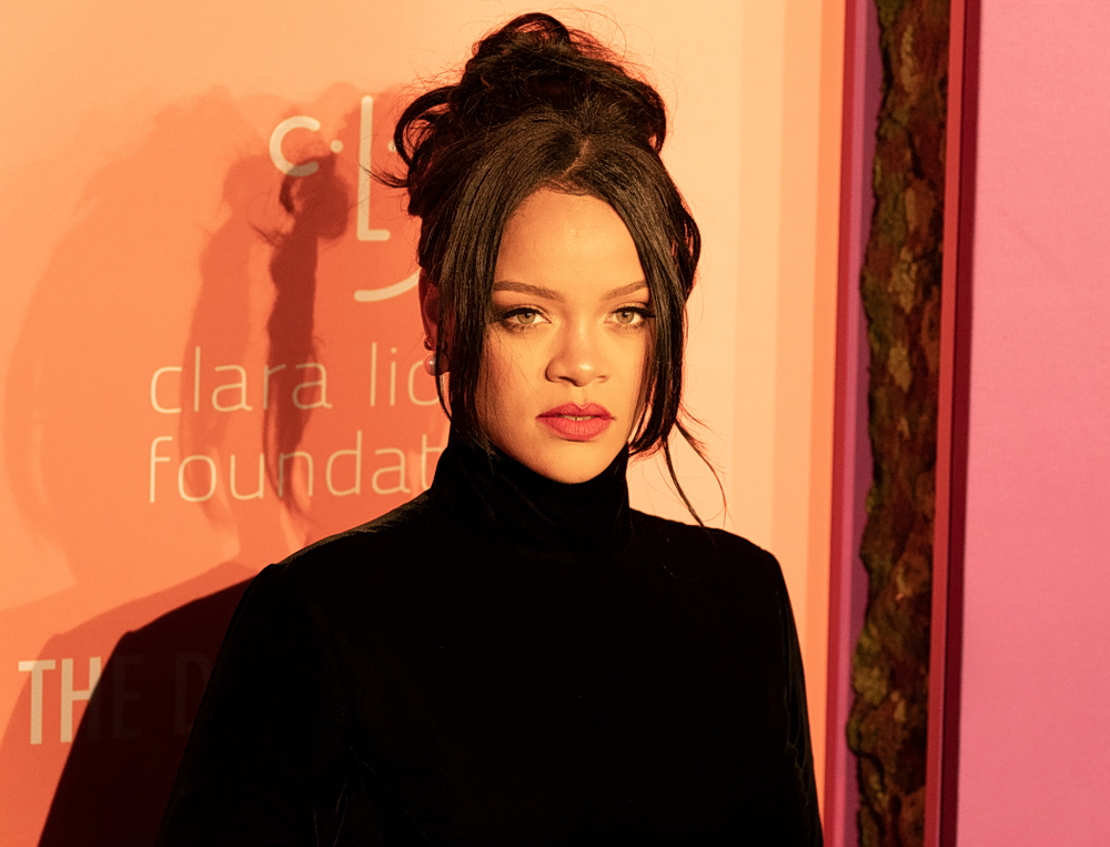 Ριάνα: Πυροβολισμοί στο σπίτι της