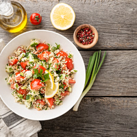 Σαλάτα κους κους με ντοματίνια