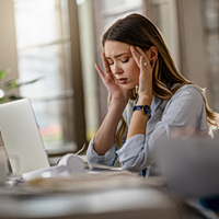 Functional Freeze: Όταν η ζωή «τρέχει» αλλά εσύ… «παγώνεις»