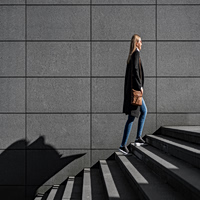 Υγιή οστά: Ποια καθημερινή συνήθεια τα στηρίζει;