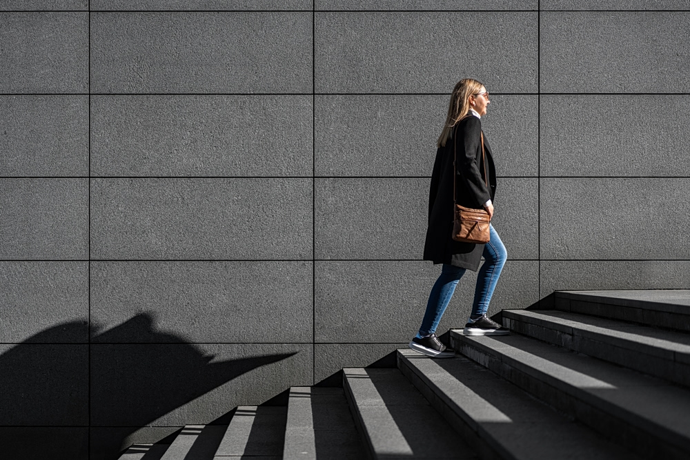 Υγιή οστά: Ποια καθημερινή συνήθεια τα στηρίζει;