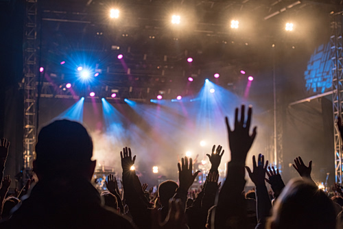 Συναυλίες: Γιατί αποτελούν πηγή ευεξίας;