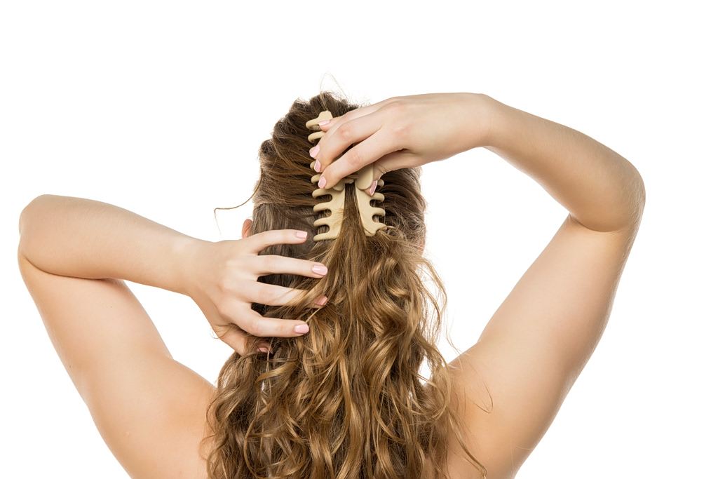 5 χτενίσματα που είναι εύκολο να αντιγράψετε