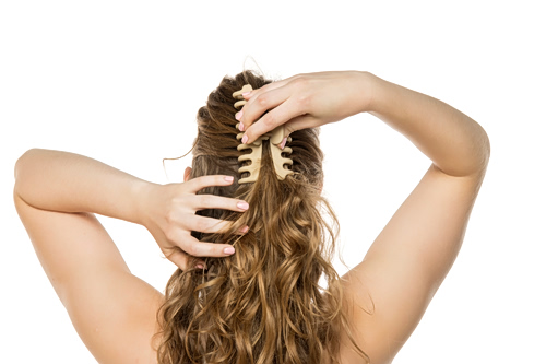 5 χτενίσματα που είναι εύκολο να αντιγράψετε