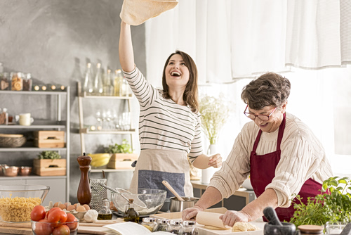 “Nonnamaxxing”: Oι Ιταλίδες γιαγιάδες μας διδάσκουν το μυστικό της μακροζωίας