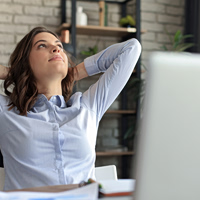 Quarter-life crisis: «Με πιάνει κρίση»… Πλησιάζοντας τα πρώτα «άντα»