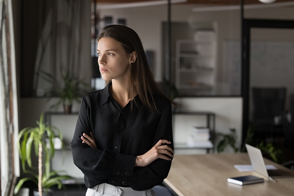 Νιώθετε έντονο άγχος γύρω από κάποιους ανθρώπους – 10 πιθανοί λόγοι